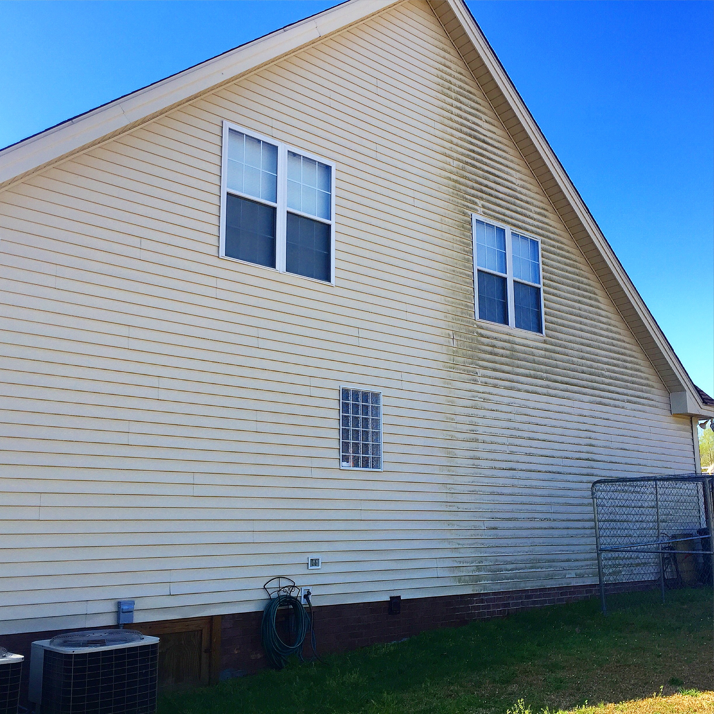 Green Mold Removal from Vinyl Siding Nashville NC